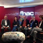 Face à la journaliste Monique Younès de RTL, Albert Uderzo, Anne Goscinny, Jean-Yves Ferri, Didier Conrad et Isabelle Magnac, la directrice générale de Hachette (photo de D. Pasamonik (L’Agence BD), 2013)