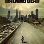 Un inquiétant panorama promotionnel similaire, pour la saison 1 de la série TV Walking Dead : l'arrivée du shérif Rick Grimes à Atlanta... (AMC, 2010)