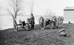 Les Tuniques bleues présentent photo canons Guerre de Sécession