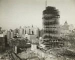 Construction du Rockefeller Center et vue nocturne en décembre 1933