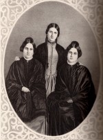 Les sœurs Fox : de gauche à droite : Leah (1814-90), Kate (1838-92) et Maggie (1836-93)