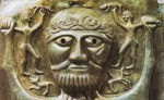 Une représentation du dieu Teutates/Toutatis sur le chaudron de Gundestrup, récipient du 1er siècle retrouvé au Danemark en 1891.