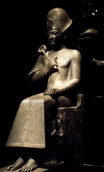 Statut de Ramsès II jeune, au musée de Turin.